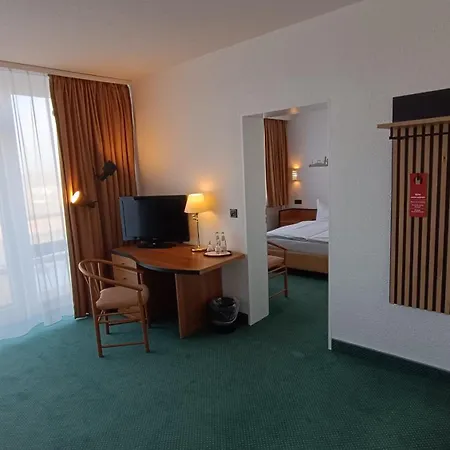 LAT Hotel&Apartmenthaus Berlin-3
